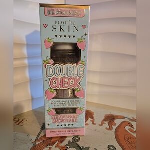 P.Louise Double Check Two-phase Cleanser - Starwberry Snowflake